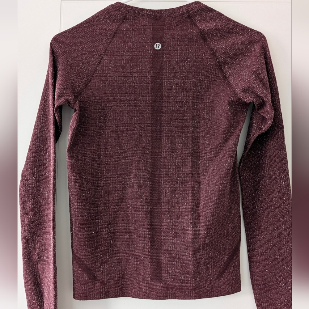 Swiftly Tech Long-Sleeve Shirt 2.0 Waist Length *Sparkle, Size 4 - Picture 6 of 7